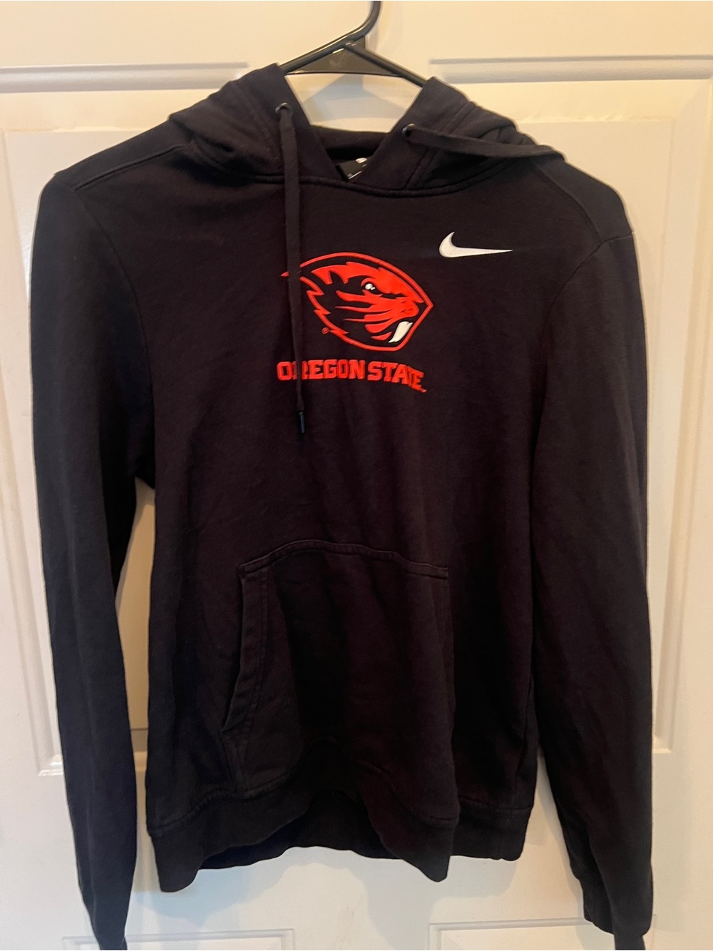 Nike Black Pullover Hoodie with Orange-Red Oregon State Logo